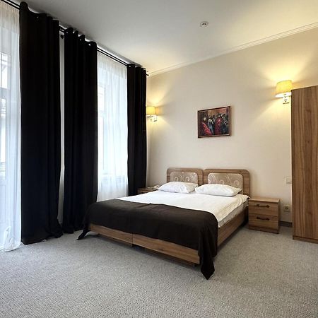 Hotel 52 Odessa Extérieur photo