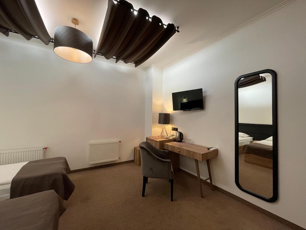 Hotel 52 Odessa Extérieur photo