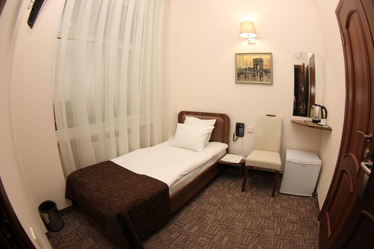 Hotel 52 Odessa Extérieur photo