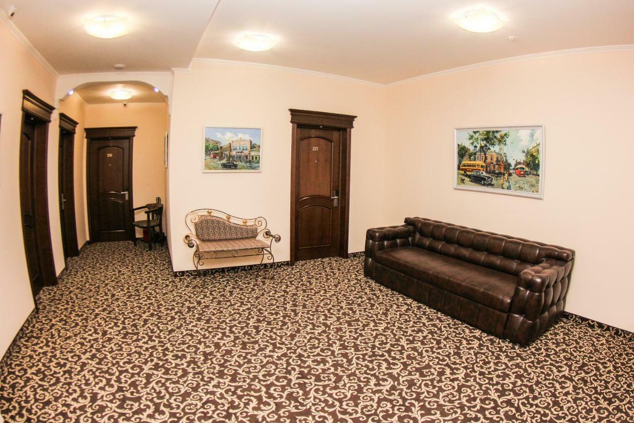 Hotel 52 Odessa Extérieur photo